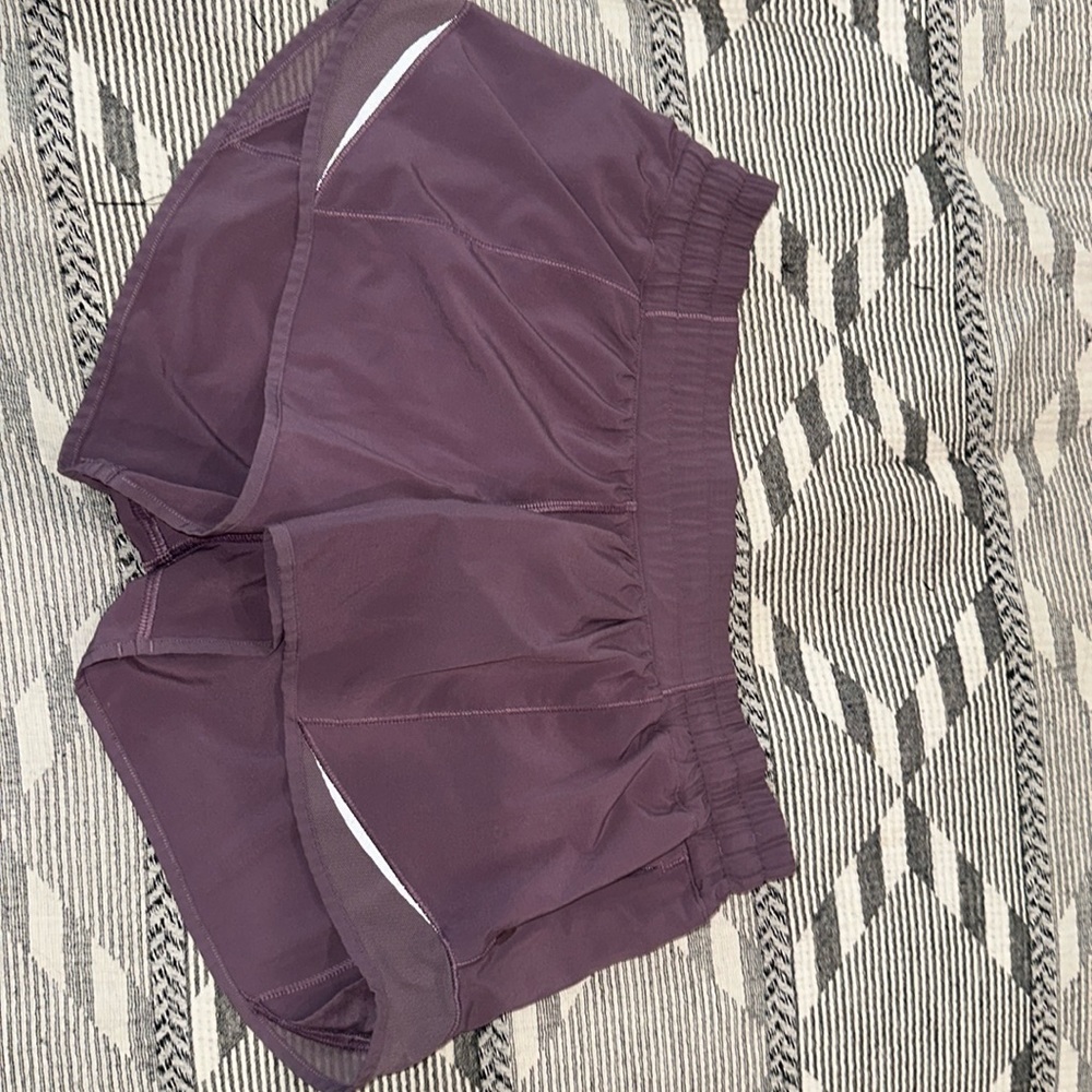 HOTTY HOT LULU LEMON SHORTS